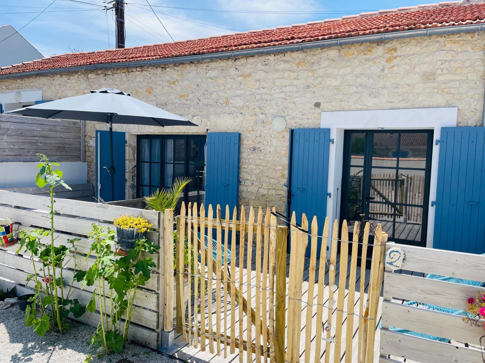 Clos Des Aigrettes -6 Gites De Charme Et Confort A 30M Du Port De La Cotiniere Exterior photo
